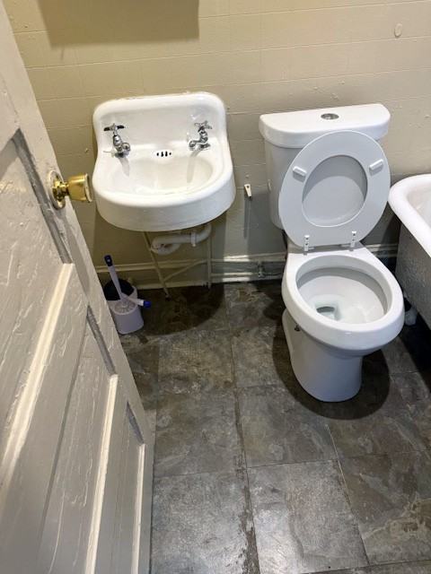 1804 S Henderson St #A - Photo 5 of 7