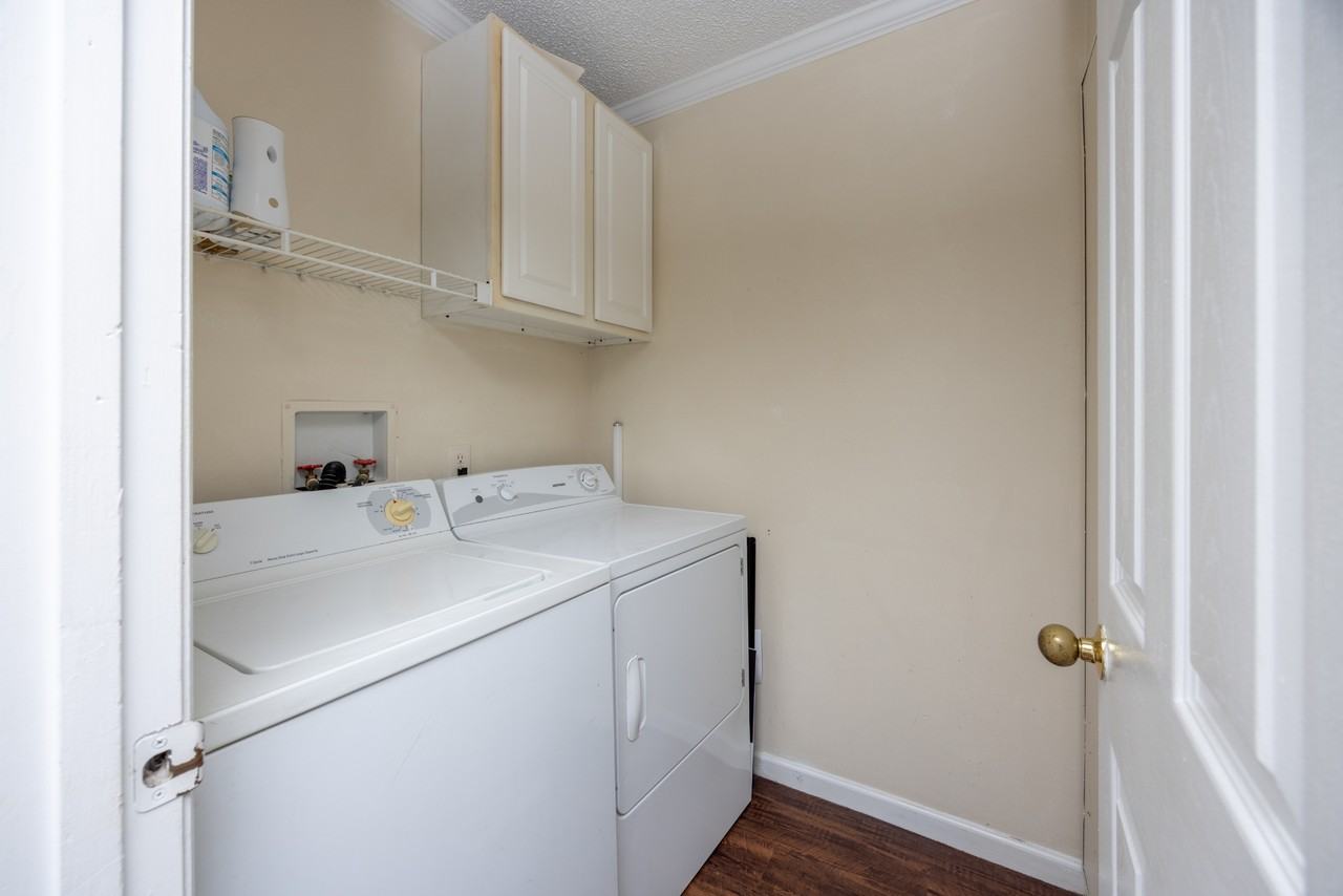 2905 Southwest Archer RoadUnit S4024 - Photo 7 of 12