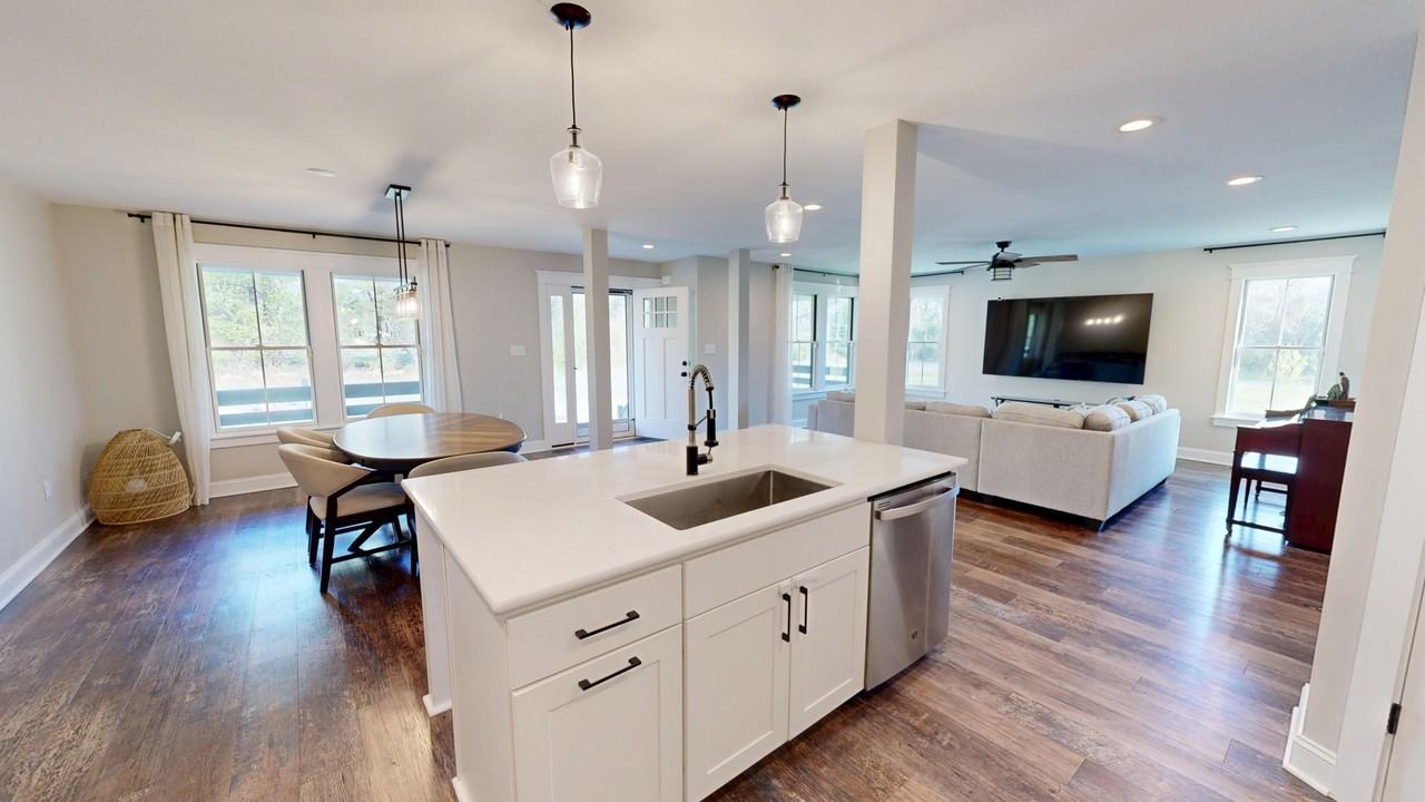 103 Hillock Dr #1 - Photo 3 of 26