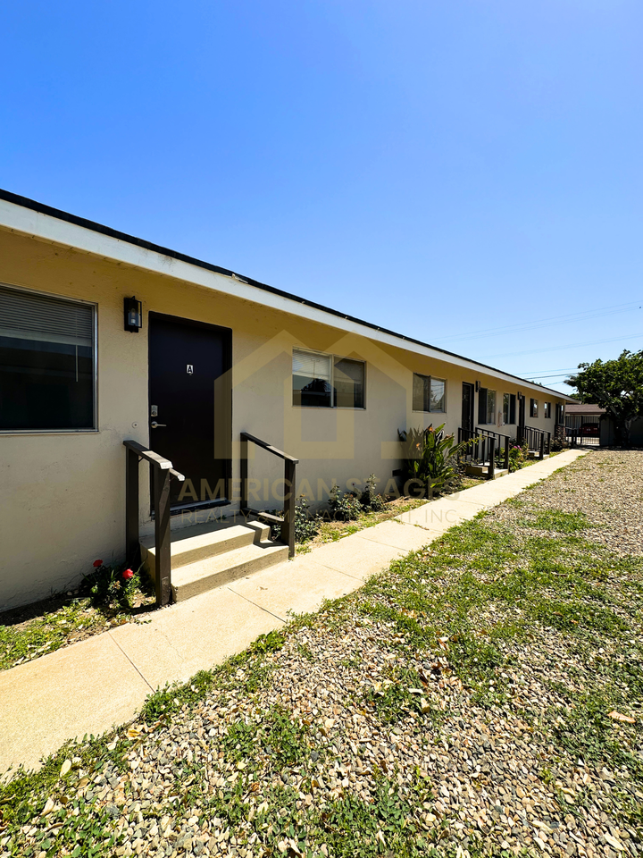 332 N L St #D - Photo 2 of 11