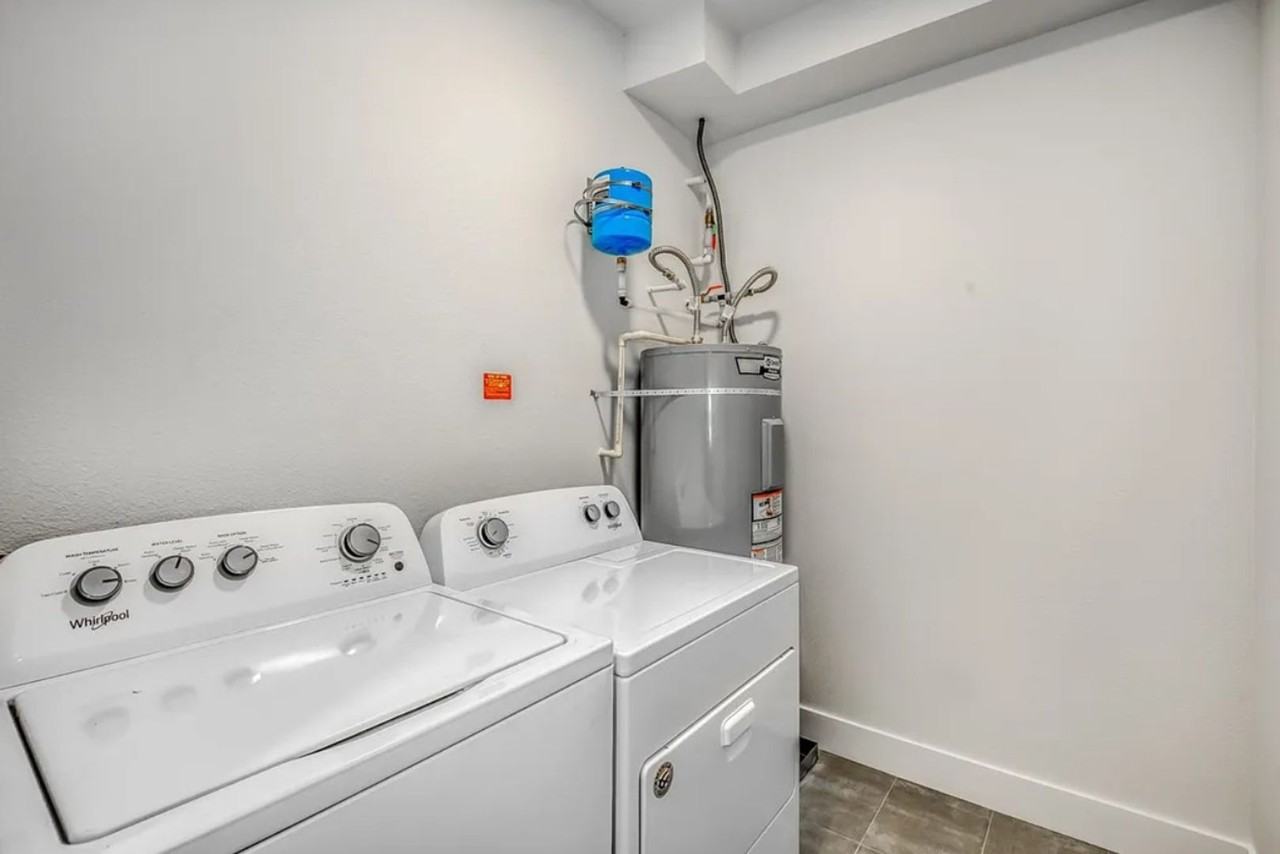 Mount Tabor Villas - Photo 7 of 10