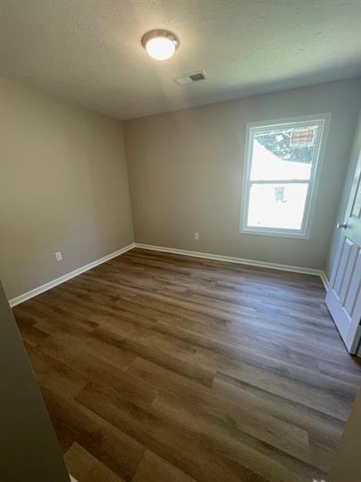 329 N King Ave #1 - Photo 3 of 13