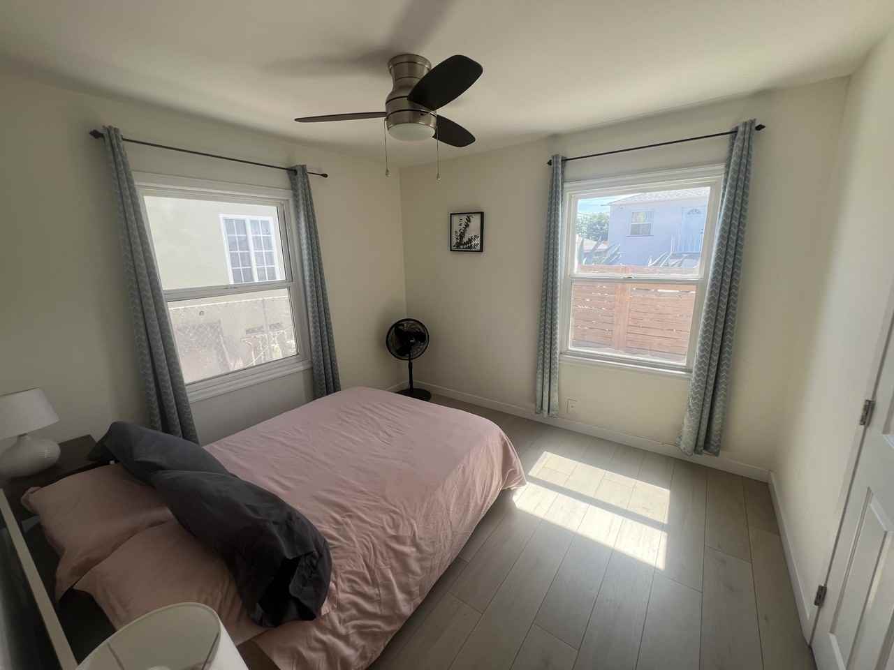 3941 Marine View Ave #1 - Photo 7 of 15