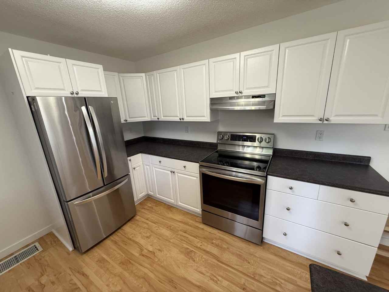 5479 Clipper Dr #1 - Photo 2 of 32