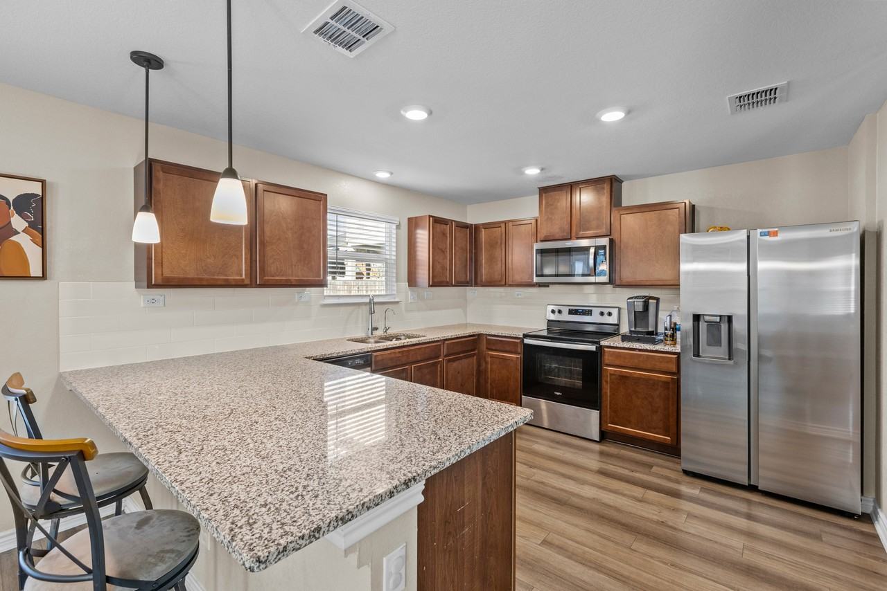 1915 Overlook Knl #1 - Photo 6 of 28