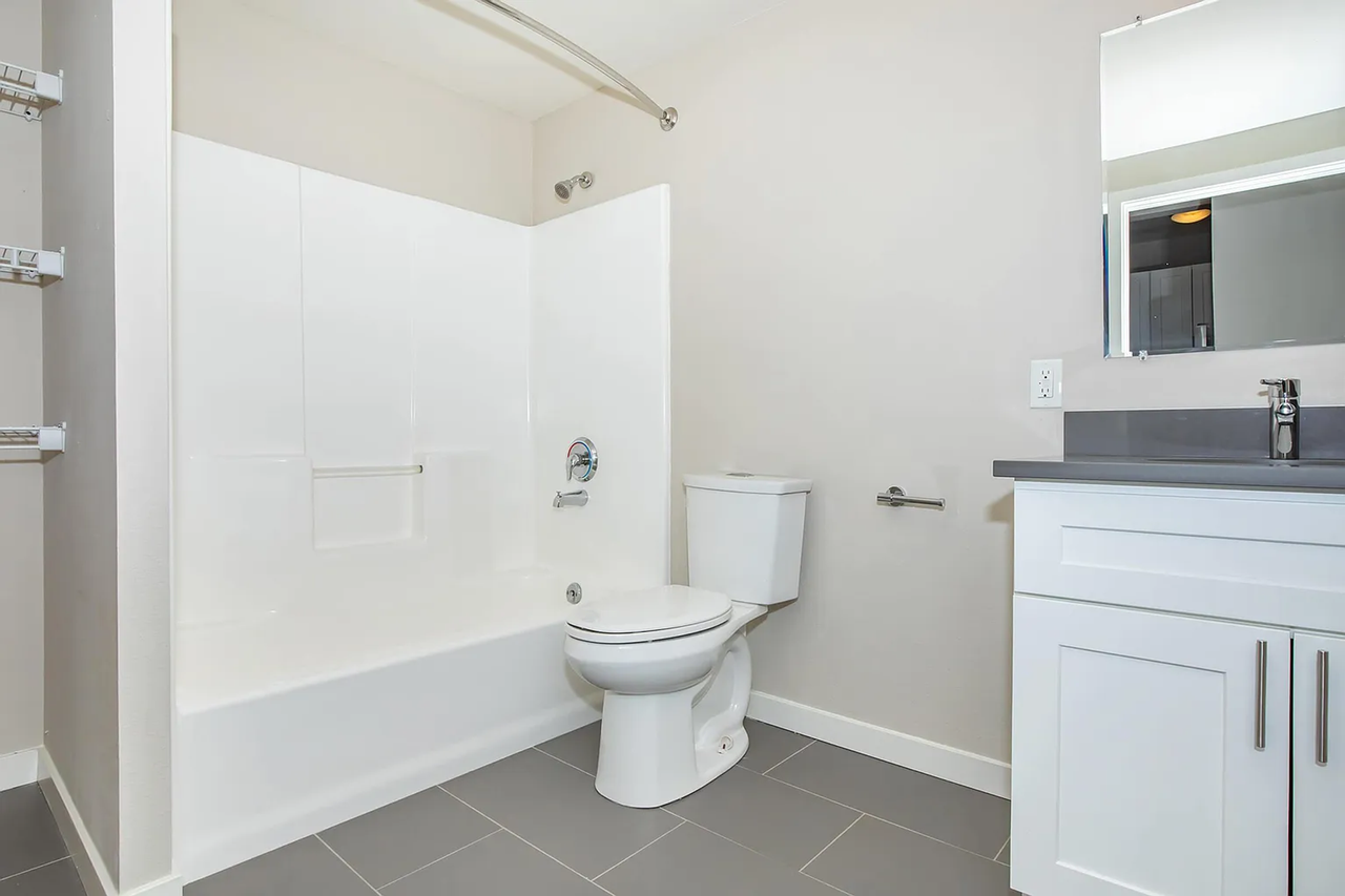 100 on 6th - Photo 6 of 44