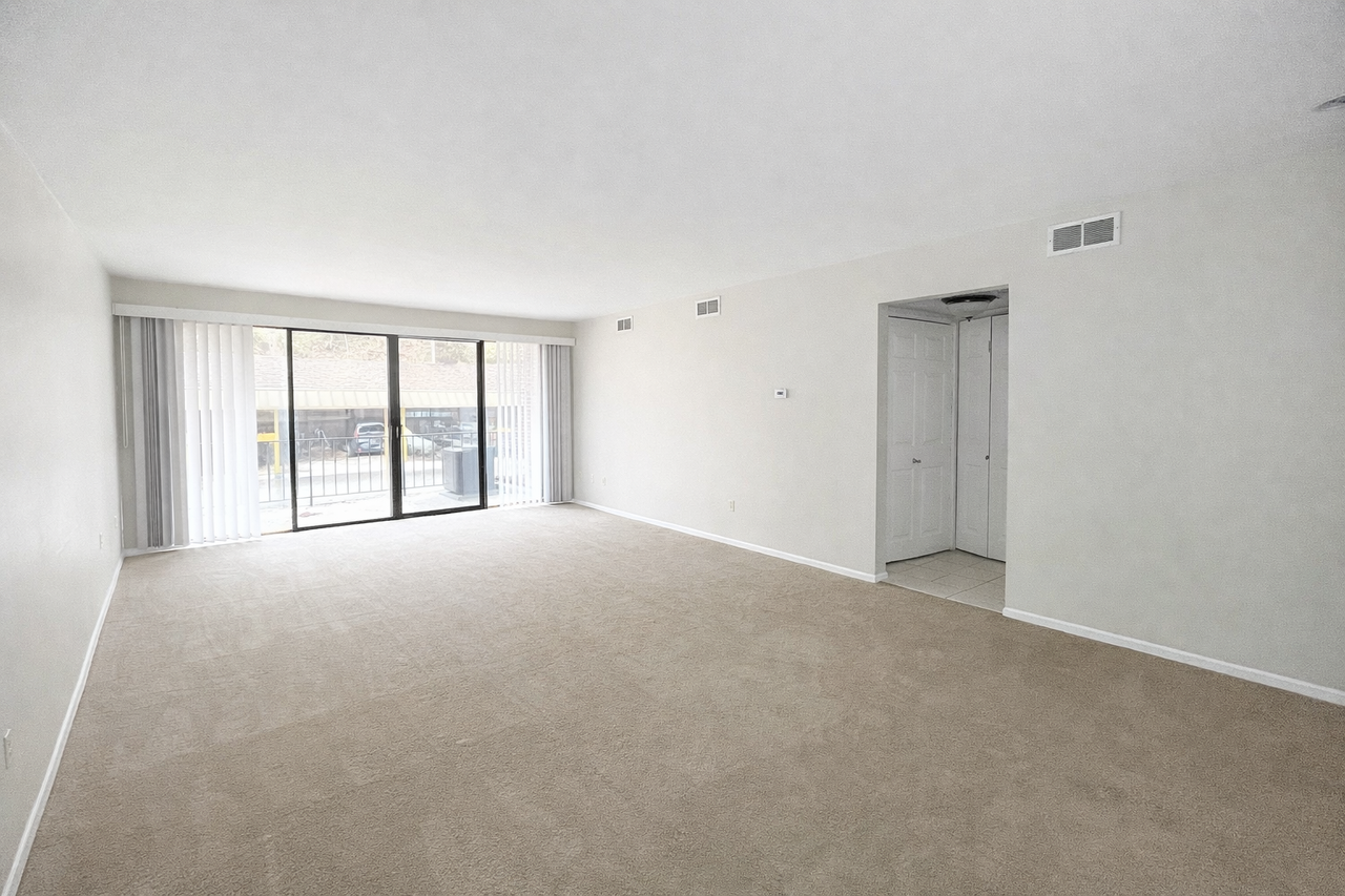 5050 DOYLE ROAD307 #307 - Photo 2 of 8