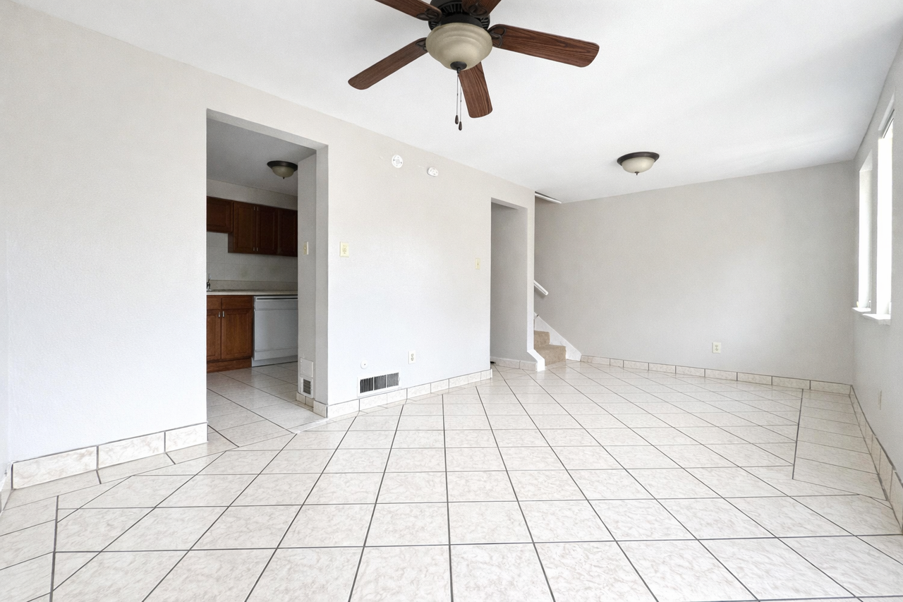 2807 2807 LINCOLN WAYAPT 8 #8 - Photo 4 of 11