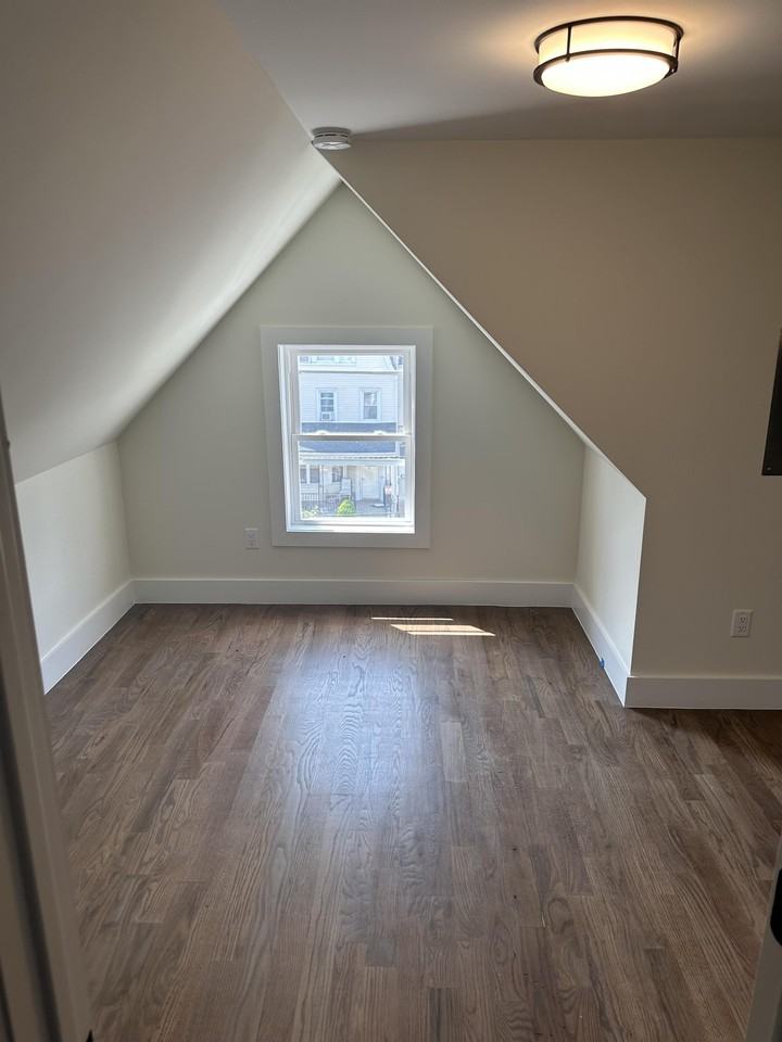 46 N Jefferson St #3 - Photo 2 of 12