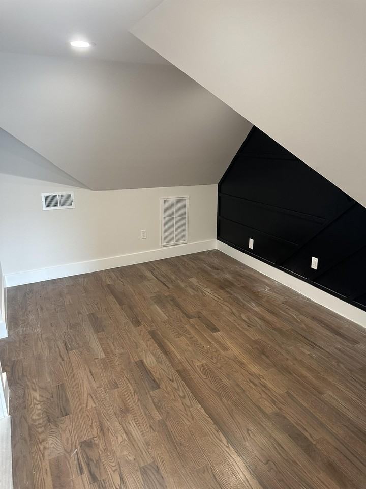 46 N Jefferson St #3 - Photo 5 of 12