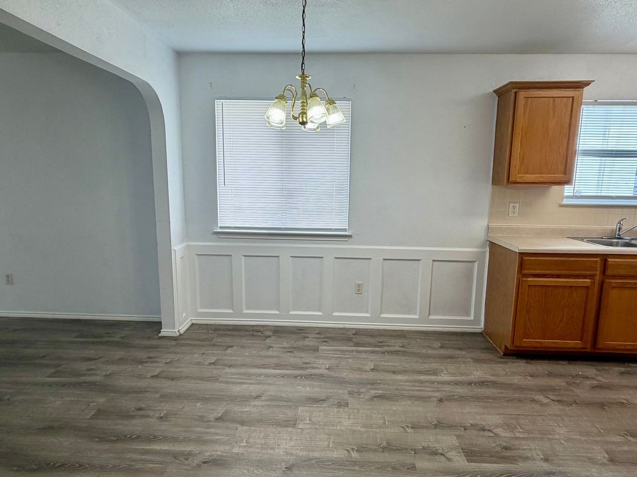 2709 Haven Dr - Photo 3 of 11