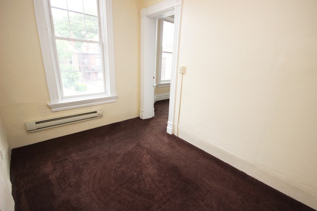 308 NORTH NEVILLE STREETAPT 3 #3 - Photo 3 of 7