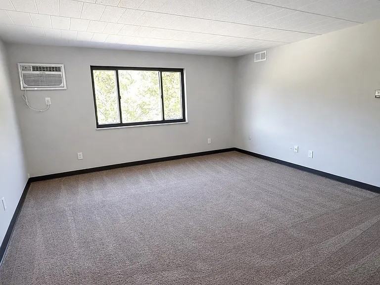 230 Elliott Rd #230 - Photo 4 of 7