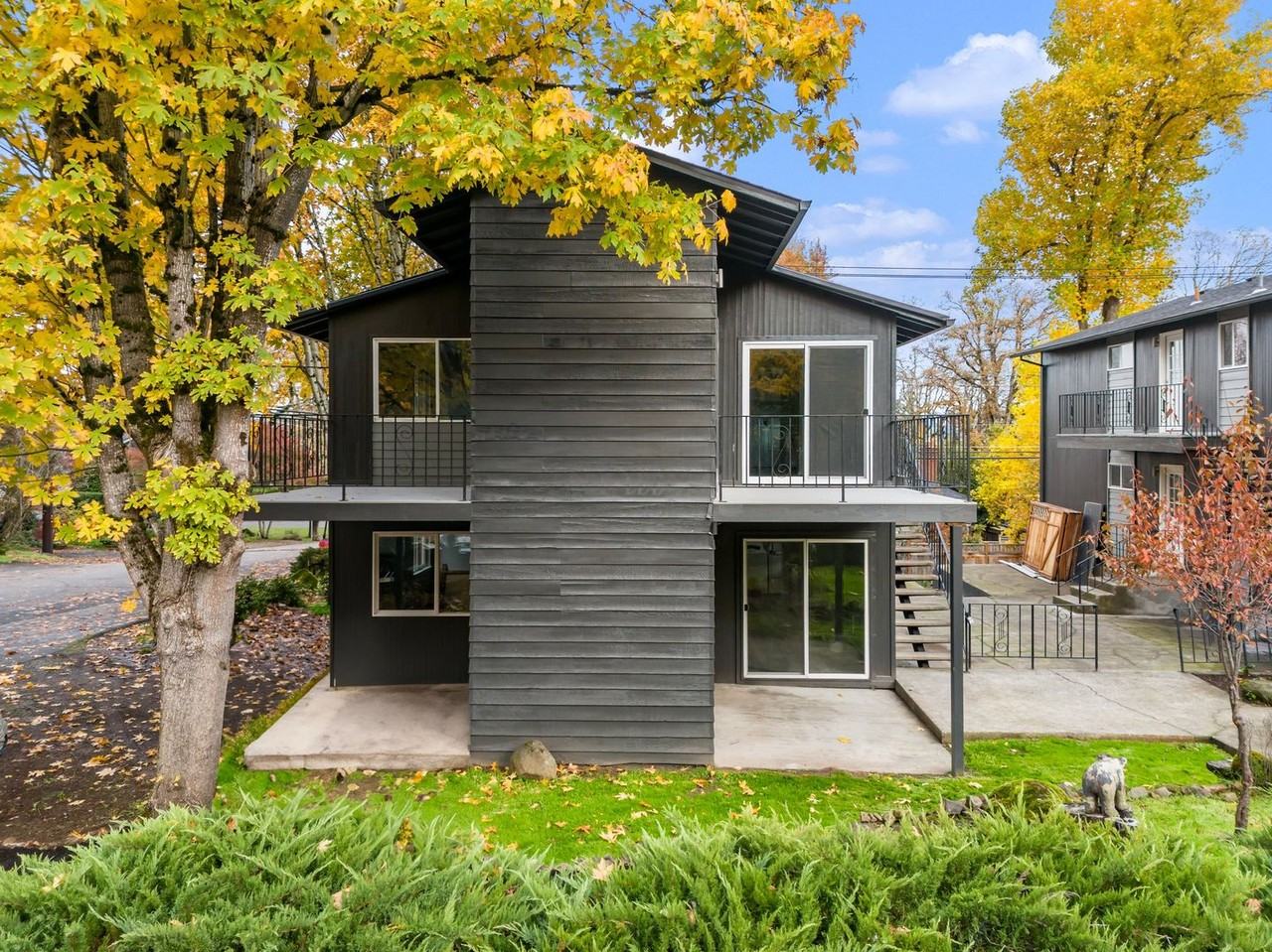 5327 W A St - Photo 4 of 30