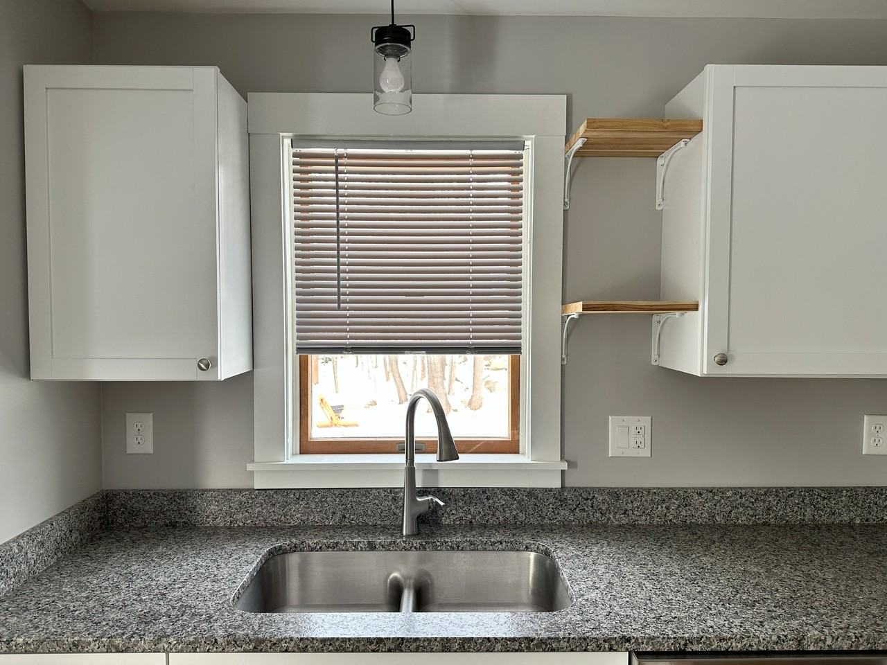 34 Windsor St #2 - Photo 3 of 31