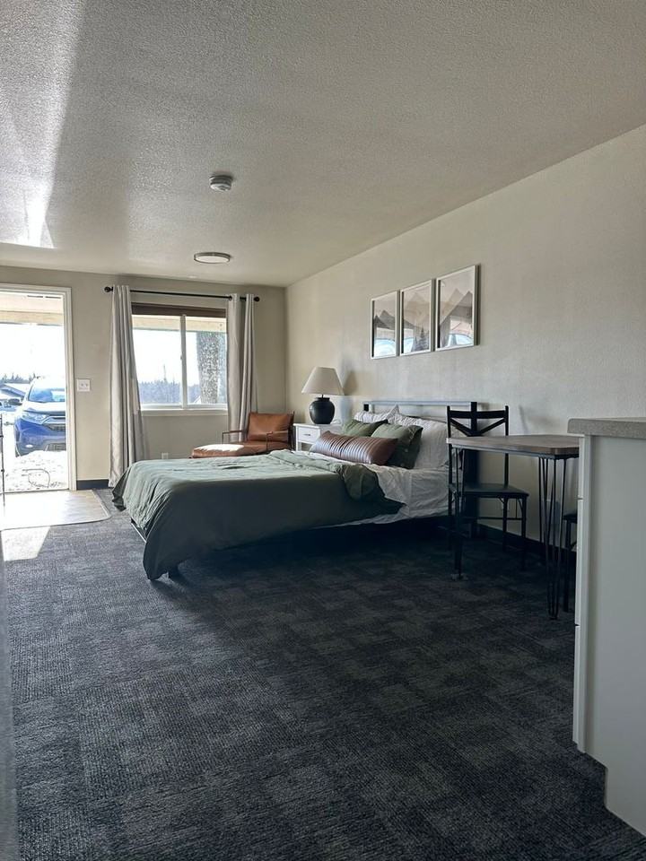 Anchor Point Ventures LLC - Photo 6 of 29