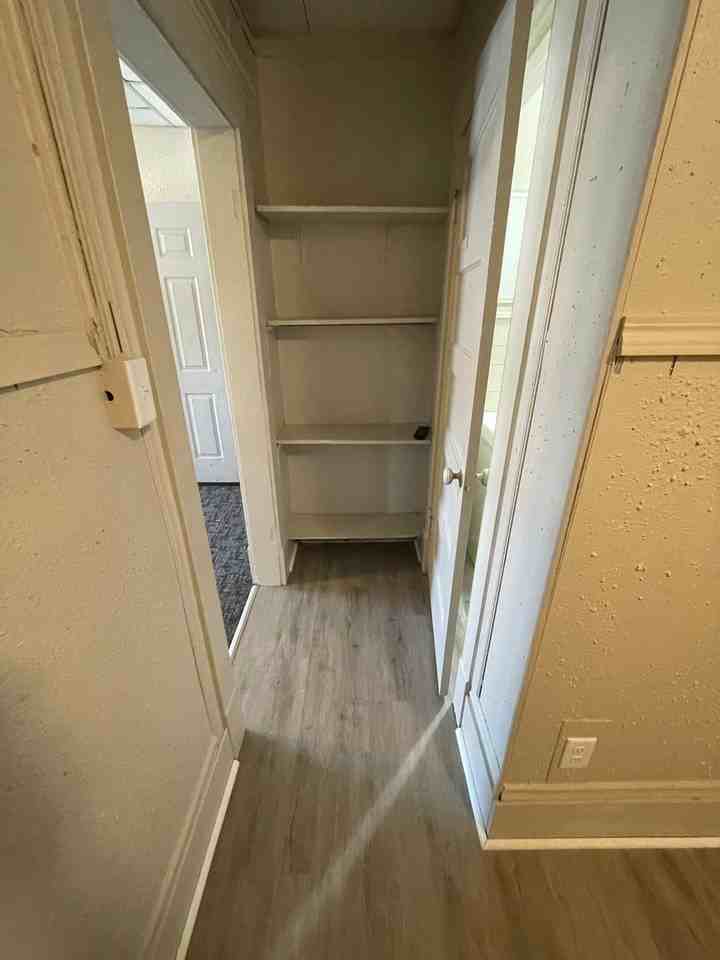 116 E Jefferson St - Photo 4 of 15