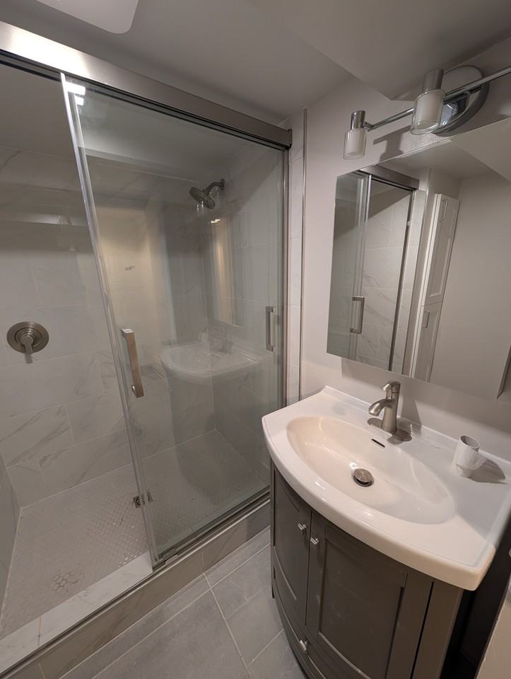 324 Laurier Ave E #1 - Photo 7 of 12