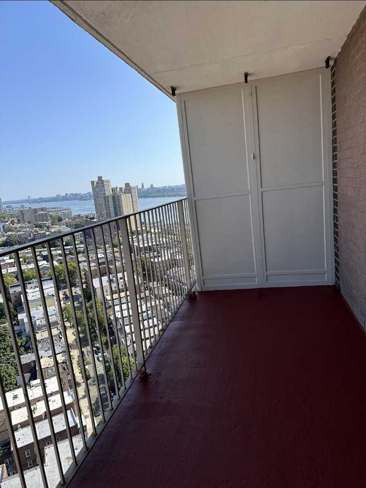 6040 Kennedy Blvd E #28 - Photo 6 of 13