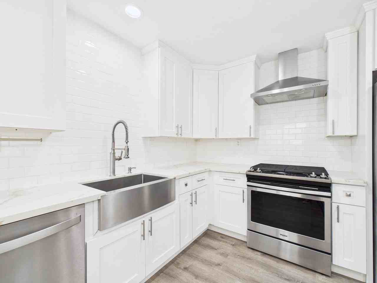 Winona - Photo 3 of 24