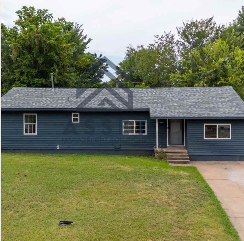 1040 Sycamore Dr - Photo 2 of 21