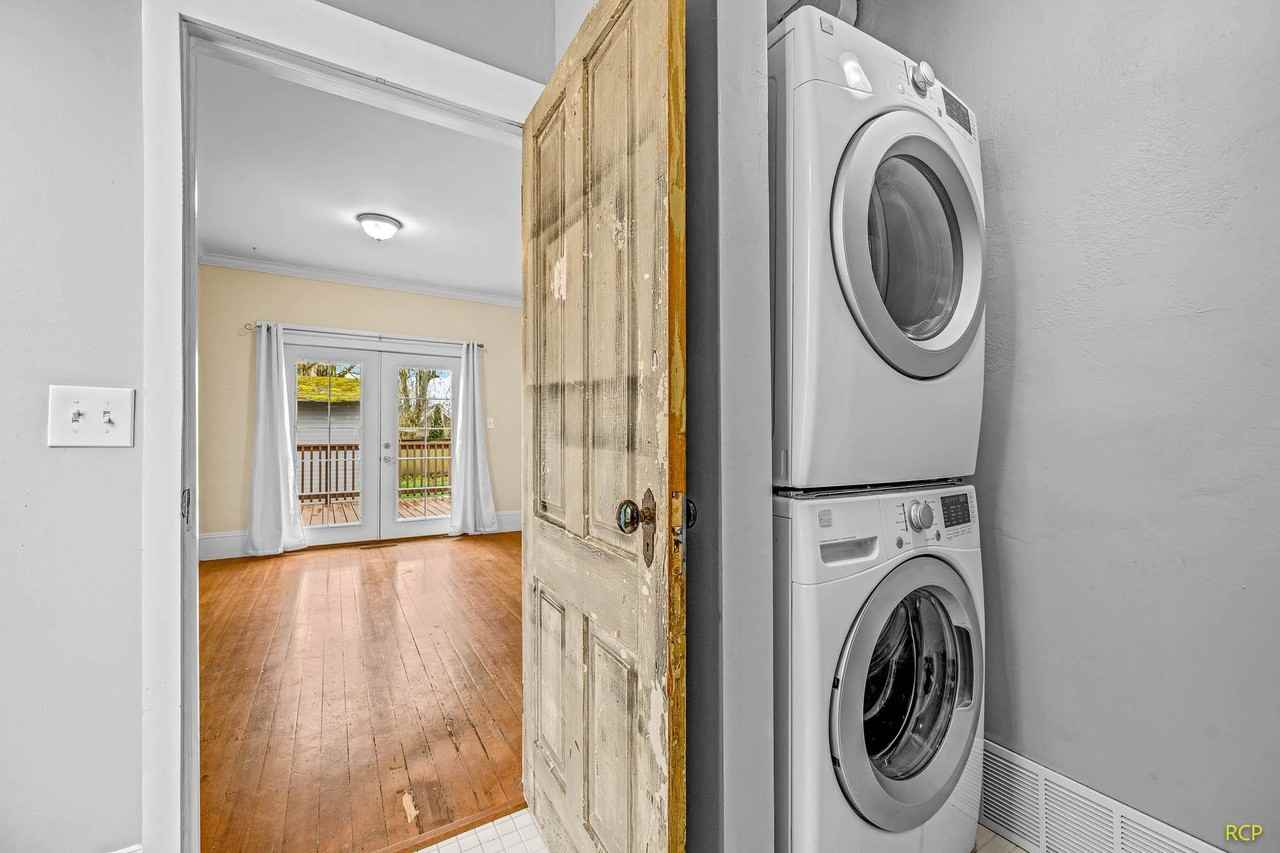 626 Ne Russell St #1 - Photo 5 of 24