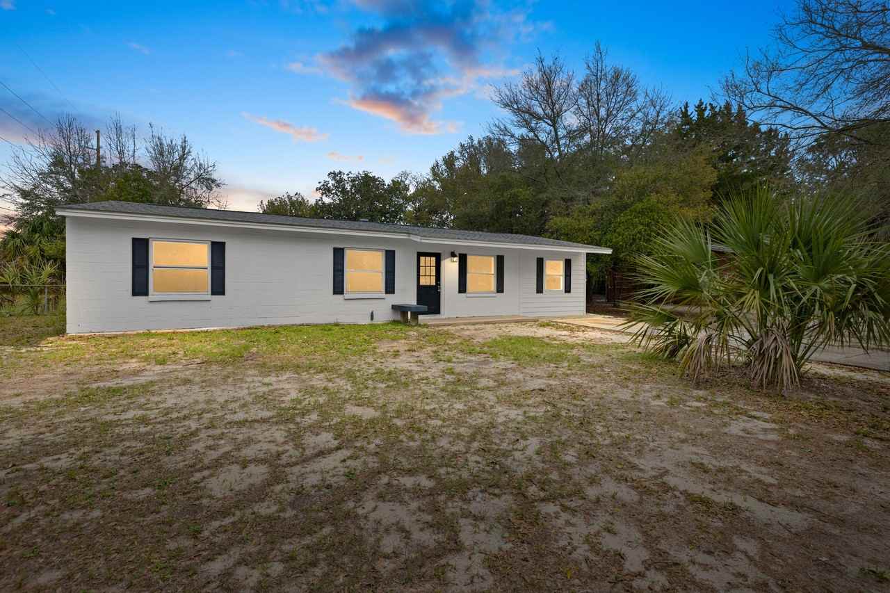 200 Spencer Dr #1 - Photo 2 of 48