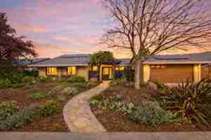 featured image of 1118 Marina Cir