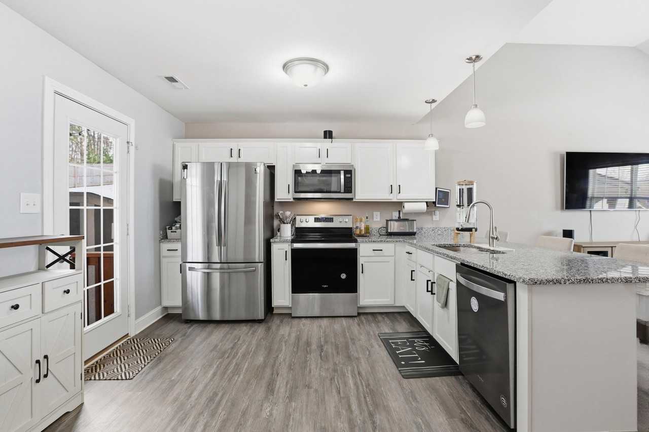 1148 Racker Dr #1 - Photo 7 of 32