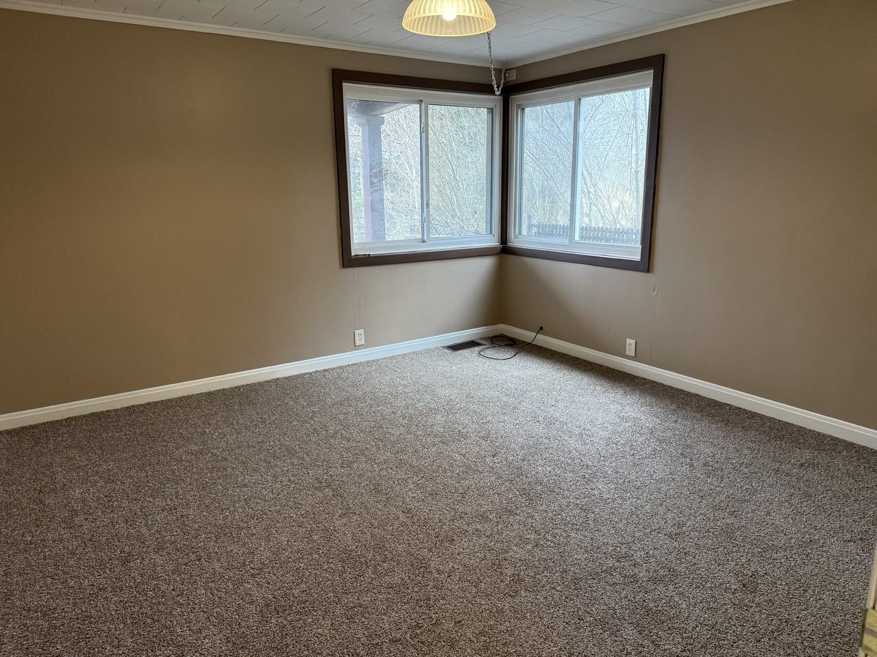 234 Barrows St #1 - Photo 3 of 9