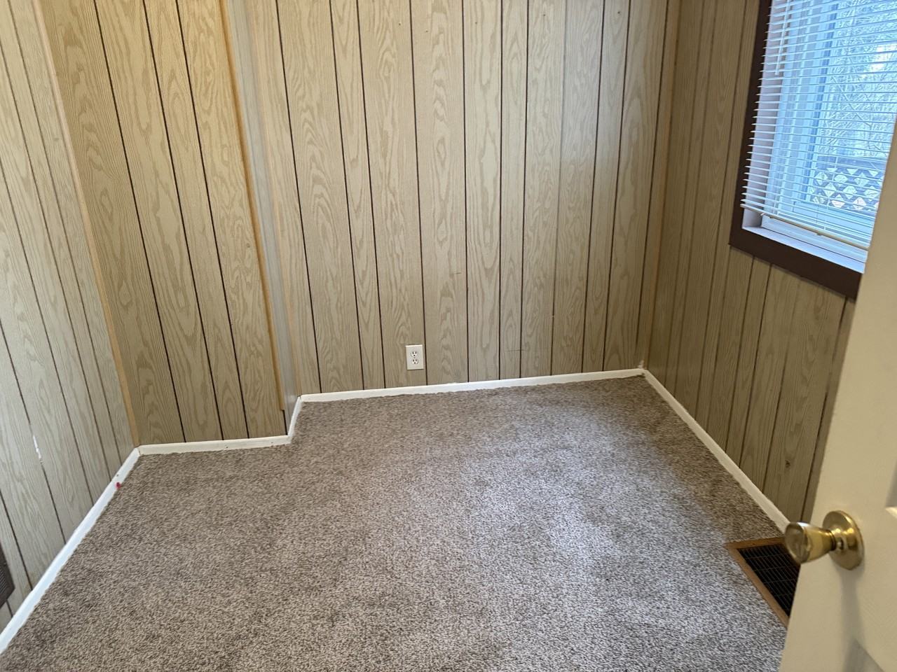 234 Barrows St #1 - Photo 5 of 9