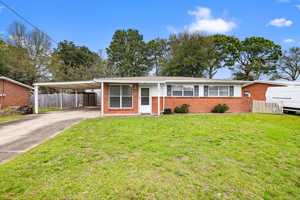 featured image of 210 Spencer Dr #1