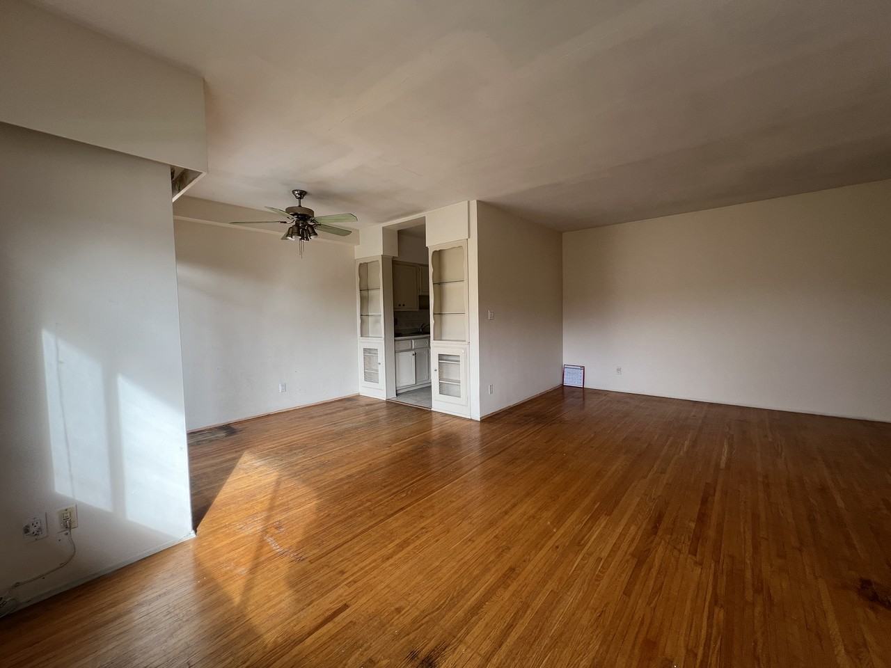 4676 Yew Street #2xx - Photo 4 of 10