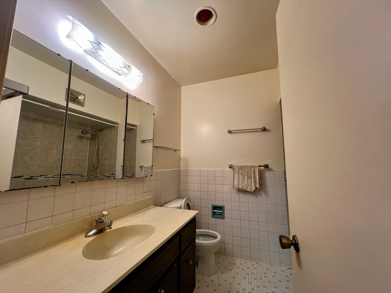 4676 Yew Street #2xx - Photo 6 of 10