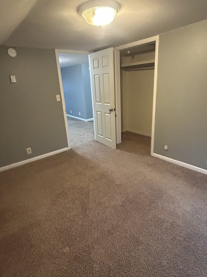 151 Main St #3 - Photo 5 of 10