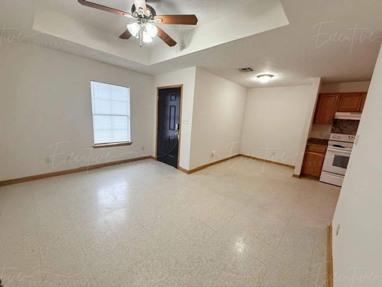 2220 N Malcolm St #A - Photo 3 of 12