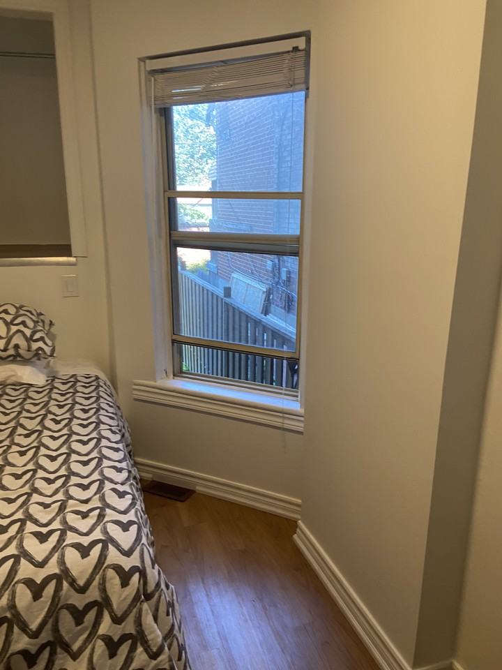 538 Bathurst Street - Photo 7 of 21