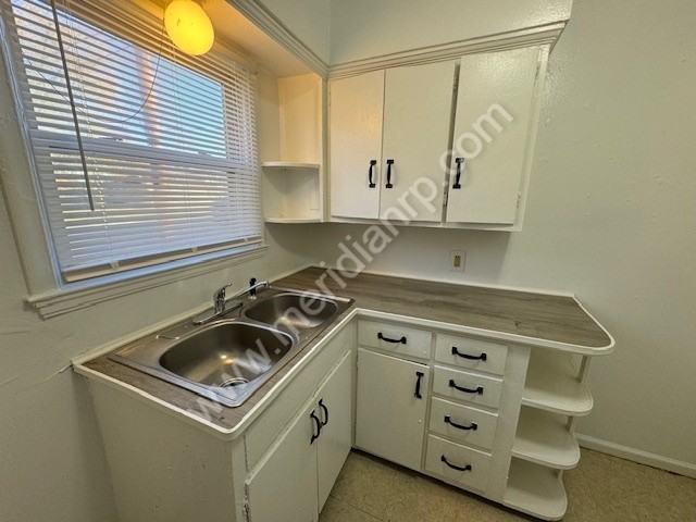 1712 Oxford St #1 - Photo 4 of 12