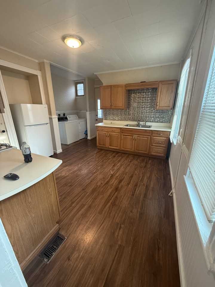 28 Washington Ave #1 - Photo 2 of 21