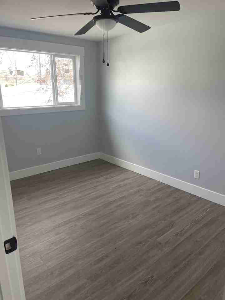 225 Poplar St #8 - Photo 4 of 7