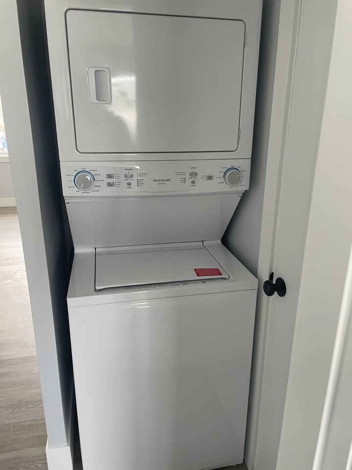 225 Poplar St #8 - Photo 7 of 7