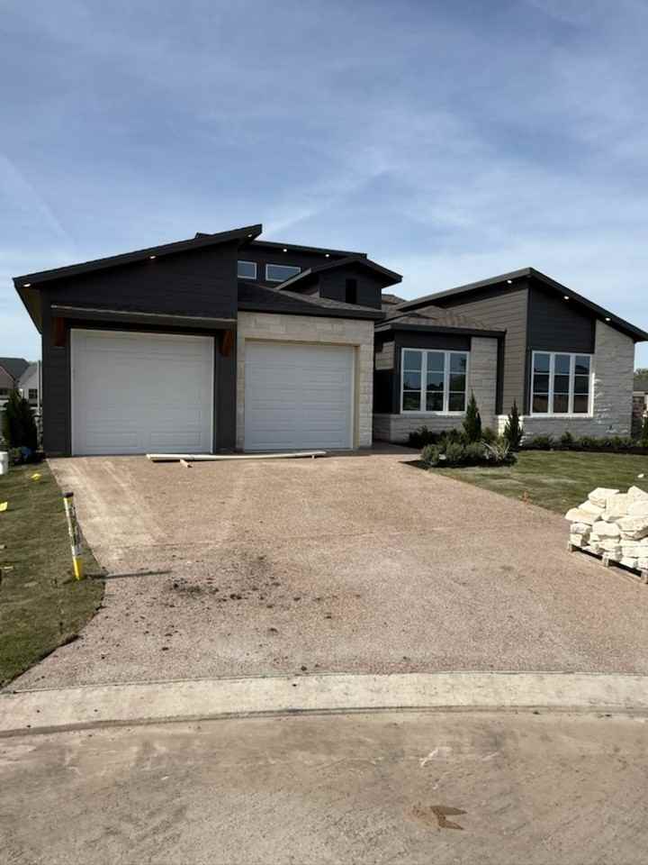 4800 White Ash Ct - Photo 2 of 12