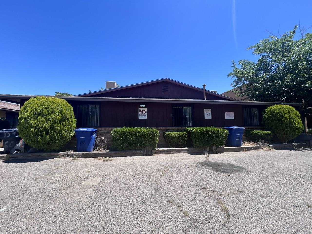 3604 Tyson Pl Ne #C - Photo 3 of 15