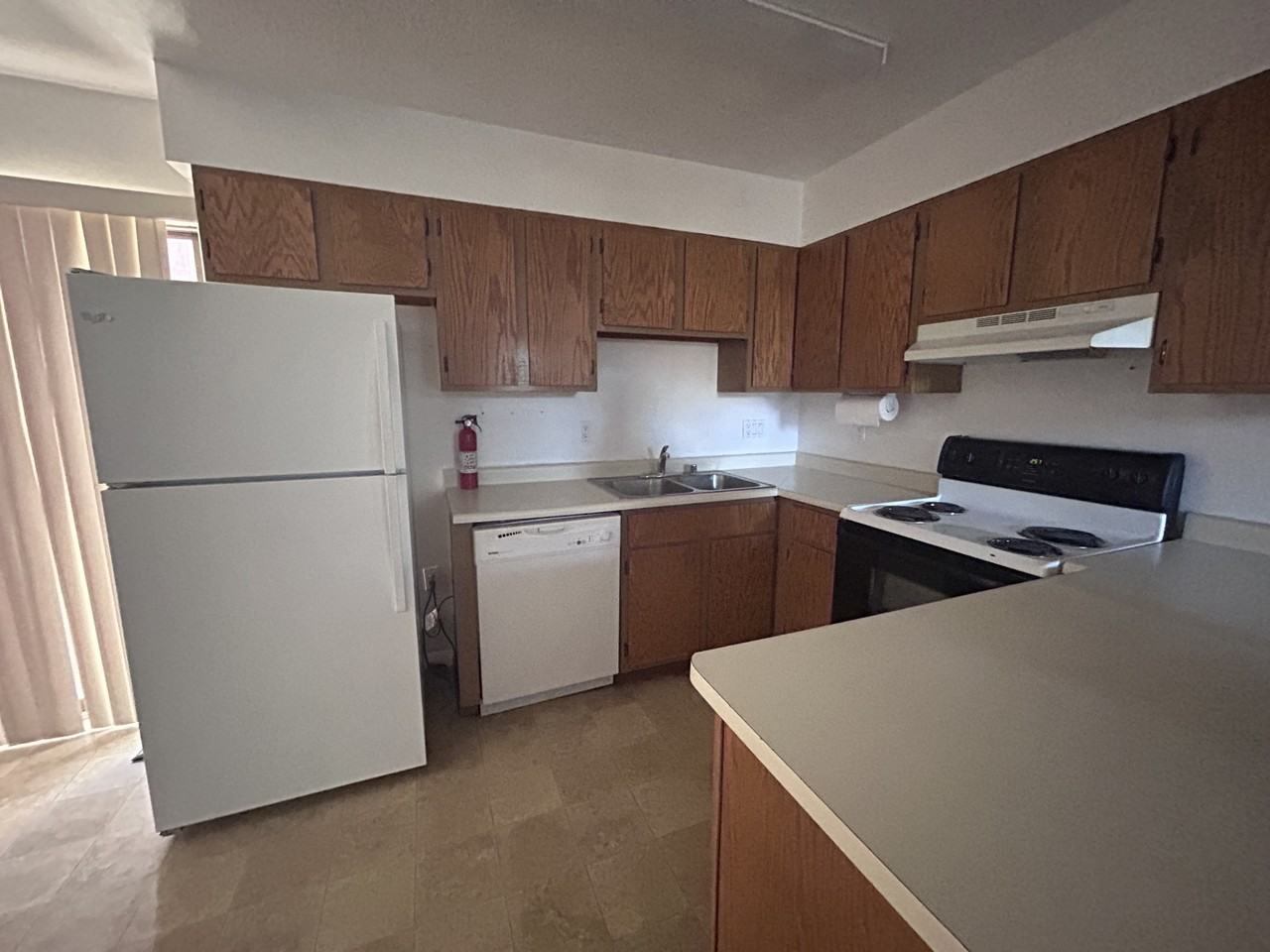 3604 Tyson Pl Ne #C - Photo 4 of 15