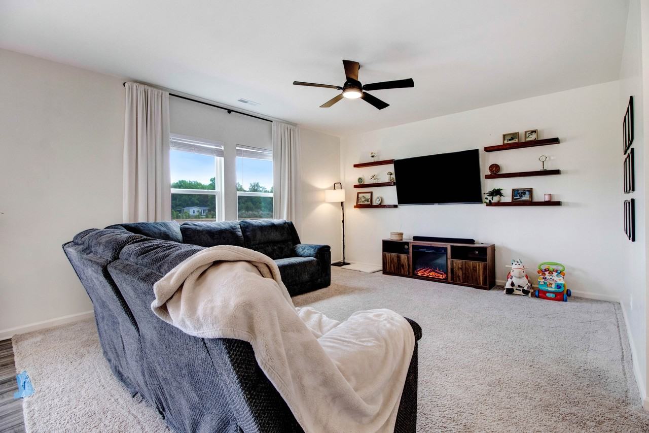 307 Kenison Way #1 - Photo 6 of 15