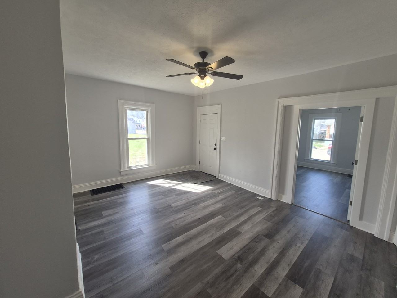 146 S Sperling Ave #1 - Photo 3 of 11