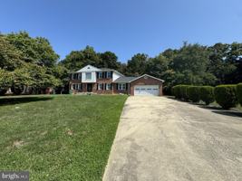 featured image of 11919 Autumnwood Ln #1