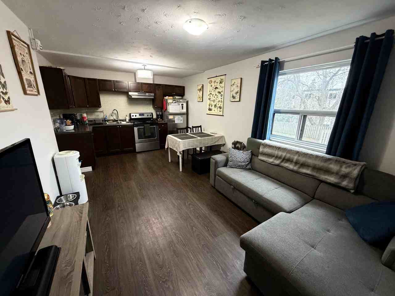 20 Bradmon Dr #220 - Photo 2 of 8