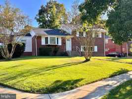 featured image of 12215 Hunters Ln #1