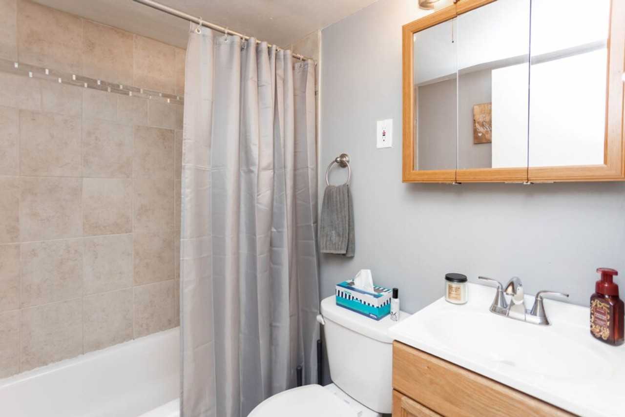 The Oak-517 Semple St - Photo 5 of 16